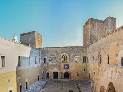 Il castello di Gioia del Colle, dove aleggia il fantasma di Bianca Lancia, moglie di Federico II